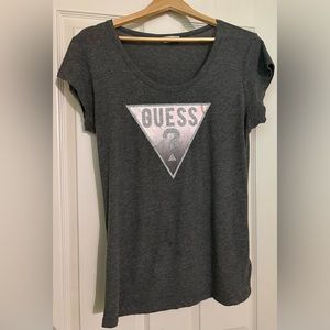 “Guess” Crystal embellished t-shirt. Gray capped sleeves size XL.